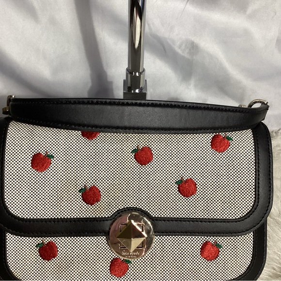 Kate Spade Audrey Orchard Toss Embroidered Apples Flap Crossbody Bag EUC - Picture 14 of 15